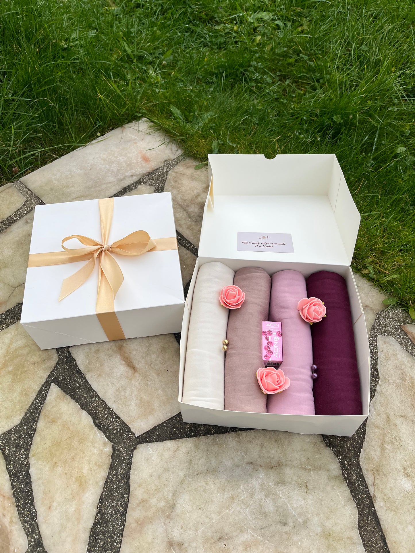 Coffret de quatre voiles