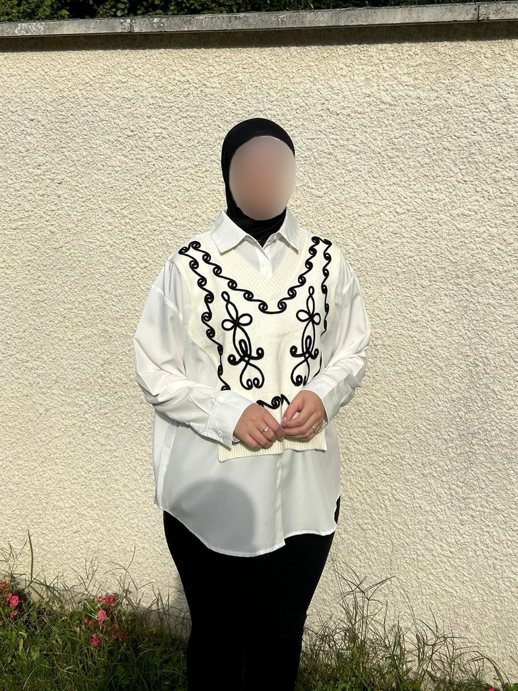 Chemise avec Pull Sans Manches Brodé