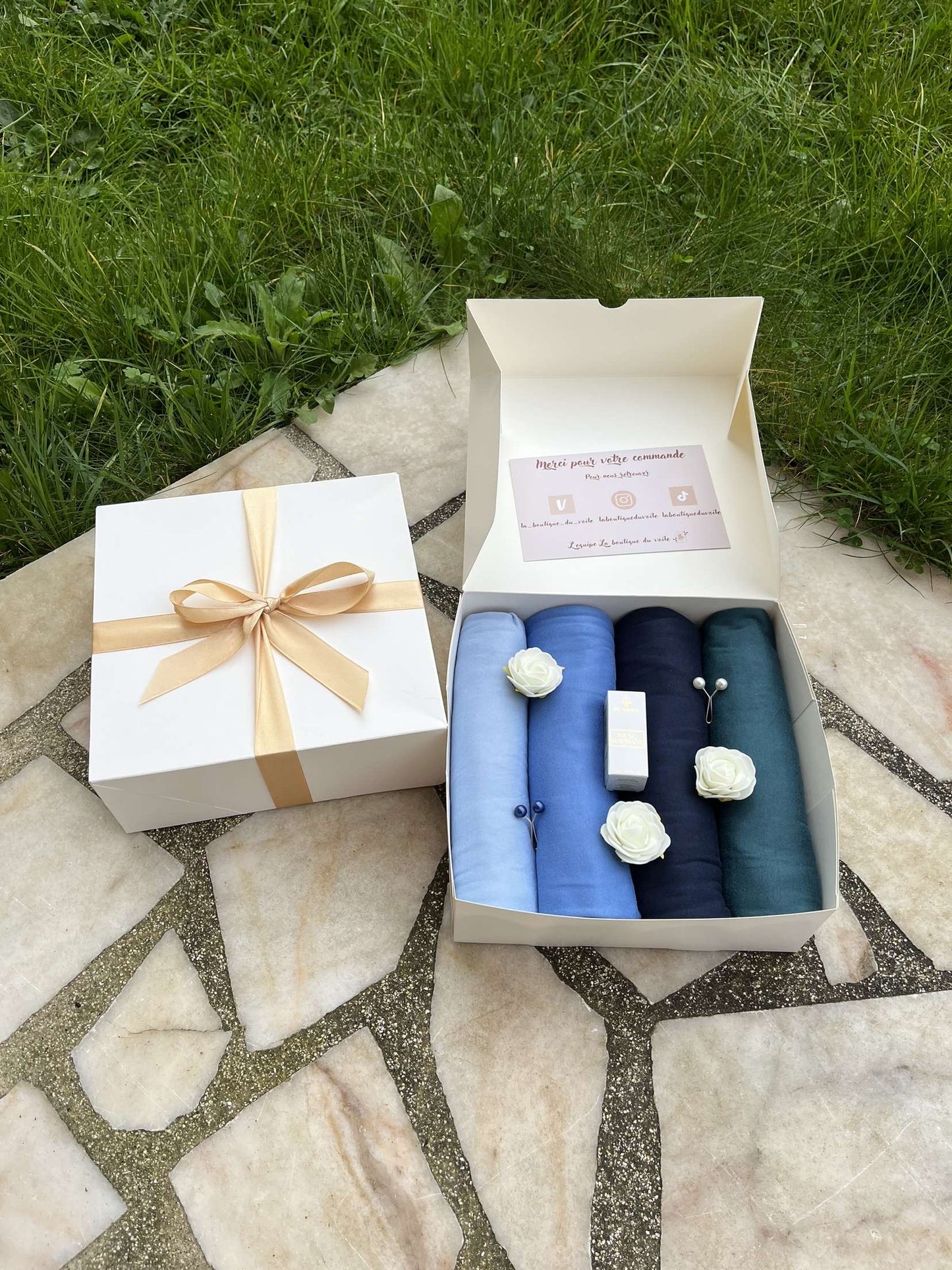 Coffret de quatre voiles